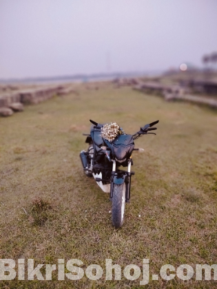 Suzuki gixxer monotone  18model